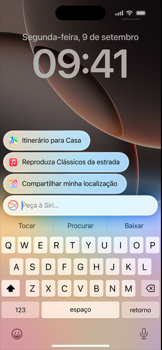 A tela do iPhone 16 Pro mostra a Siri repaginada e a função de digitar para a Siri.