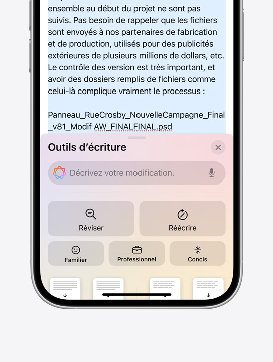 Un iPhone 16 Pro montrant l’utilisation des outils d’écriture propulsés par Apple Intelligence.