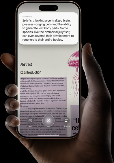 一隻手握著 iPhone 16 Pro,展示使用視覺智能搜尋的結果。