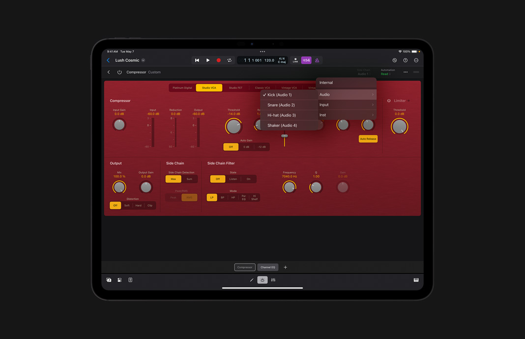 iPad 版 Logic Pro 顯示 compressor 外掛模組用户介面。