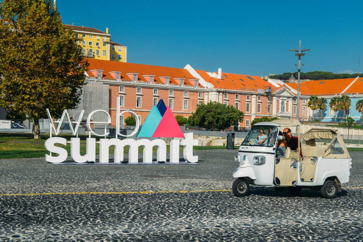 article-image-un-on-web-summit-2018-how-we-can-create-a-safe-and-beneficial-digital-future-for-all