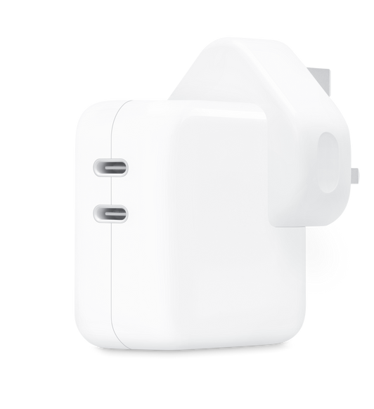 35 瓦特雙 USB-C 連接埠電源轉換器讓你輕鬆為兩部裝置同時充電。