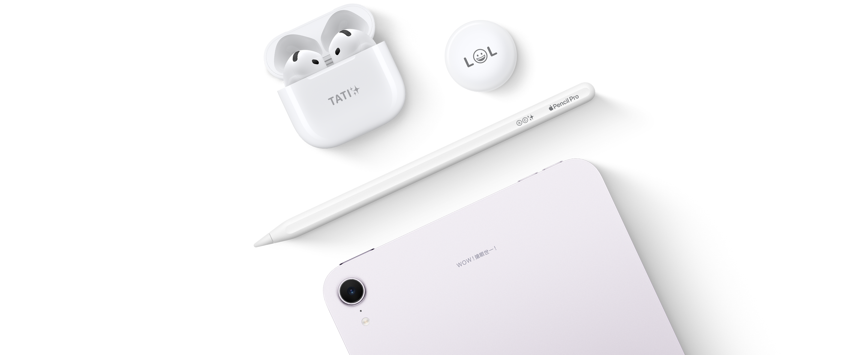 帶有自訂鐫刻訊息的 AirPods 充電盒、AirTag、iPad 和 Apple Pencil。